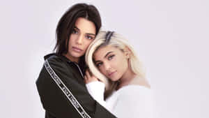 Kourtney And Kylie Jenner 4k Wallpaper