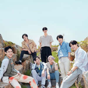 Kpop Group Summer Outdoors Wallpaper