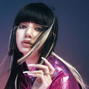 Kpop Star_ Glittering Gaze.jpg Wallpaper