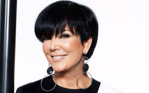 Kris Jenner Short Hair Wallpaper