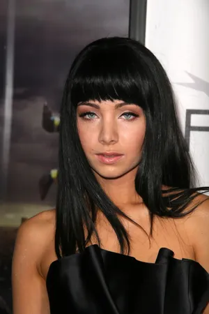 Ksenia Solo Black Dress Event Wallpaper