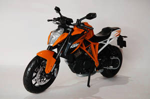 Ktm Duke 200 White Background Wallpaper