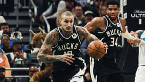Kyle Kuzma Bucks Game Action Wallpaper