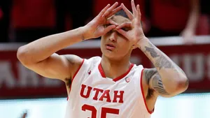Kyle Kuzma Utah Basketball Highlight Wallpaper