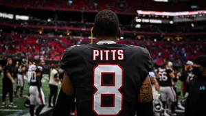 Kyle Pitts Number8 Jersey Stadium View Wallpaper