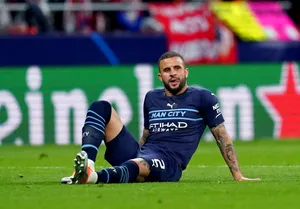 Kyle Walker Sitting On The Field Wallpaper