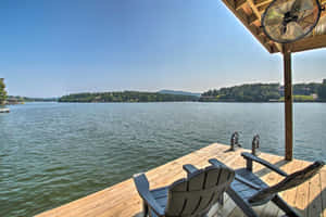 Lake Hamilton Waterfront Relaxation Wallpaper