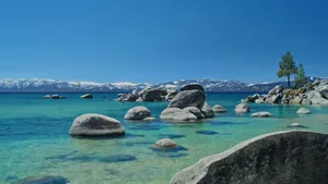 Lake Tahoe Scenic View Wallpaper