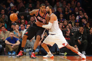 Lamarcus Aldridge Vs Chandler Wallpaper