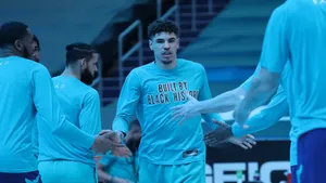 Lamelo Ball Enter The Court Wallpaper