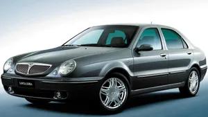 Lancia Lybra Sedan Profile Wallpaper