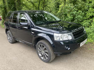 Land Rover Freelander Off-road Adventure Wallpaper