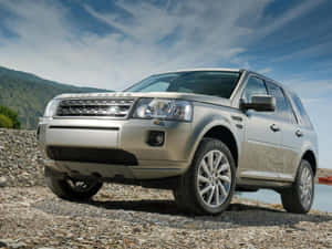 Land Rover Freelander Tackling Off-road Terrain Wallpaper