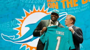 Laremy Tunsil Nfl Blue Jersey Wallpaper