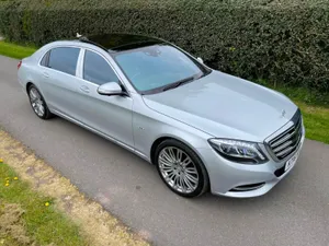 Lavish Affluence - Maybach S600 Wallpaper