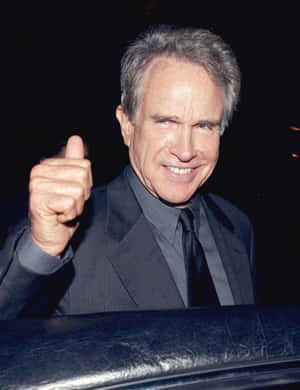 Legendary Actor Warren Beatty In An Iconic Portrait Wallpaper