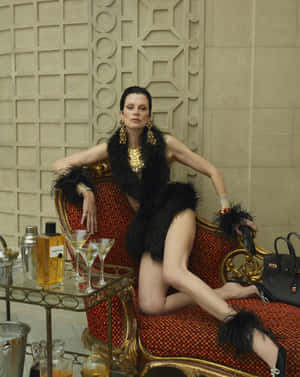 Legendary Versace Star Kristen Mcmenamy Epitomizing Elegance And Style Wallpaper