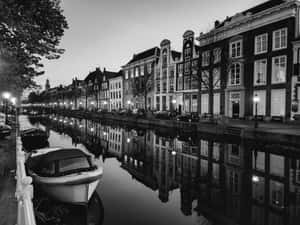 Leiden Canal Housesat Twilight Wallpaper