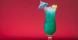 Let The Calming Blues Of Hawaii Take You Away Wallpaper