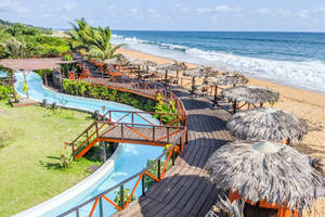 Liberia Beach Resort Wallpaper