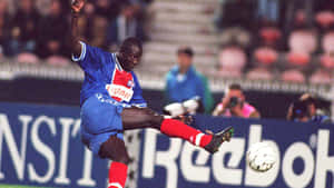 Liberian Football Player George Weah Wallpaper