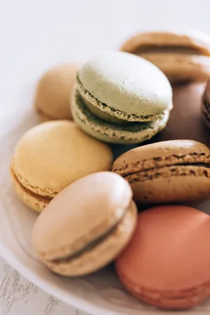 Light Macaroons Food Iphone Wallpaper