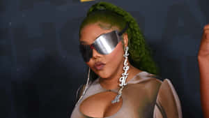 Lil Kim Futuristic Sunglasses Wallpaper