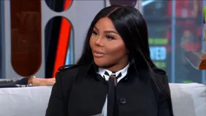Lil Kim Interview Moment Wallpaper