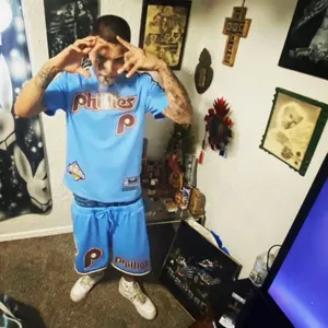 Lil Travieso Style And Vibe Wallpaper