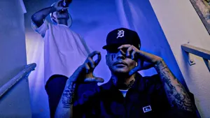 Lil Travieso Urban Style Wallpaper