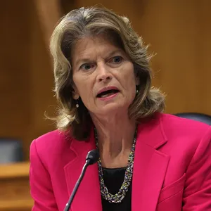 Lisa Murkowski Seriously Face Wallpaper