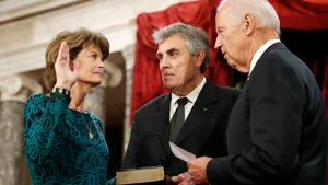 Lisa Murkowski Taking Oath Wallpaper