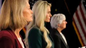 Lisa Murkowski With Women American Flag Wallpaper