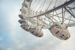 London Eye Capsules England Wallpaper