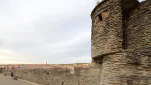 Londonderry Ancient City Walls Wallpaper