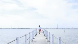 Lonely Woman Wallpaper