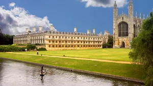 Long Shot Cambridge University River Wallpaper