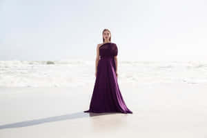 Look Elegant In This Purple Dress Wallpaper