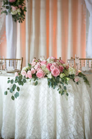 Looking For The Perfect Centerpiece? Wallpaper