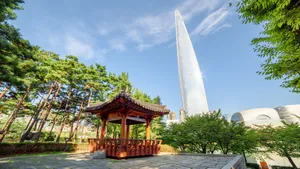 Lotte World Towerand Traditional Pavilion Wallpaper