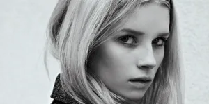 Lottie Moss In Stunning Style Wallpaper