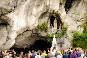 Lourdes Grotto Pilgrims Gathering.jpg Wallpaper