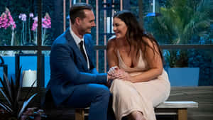 Love Is Blind Couple Moment Wallpaper