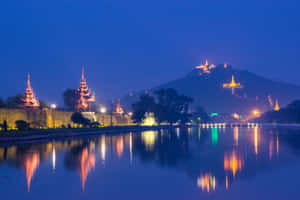 Lovely Night Scene Of Mandalay Hill Wallpaper