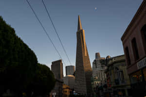 Lovely Sky In Transamerica Pyramid Wallpaper