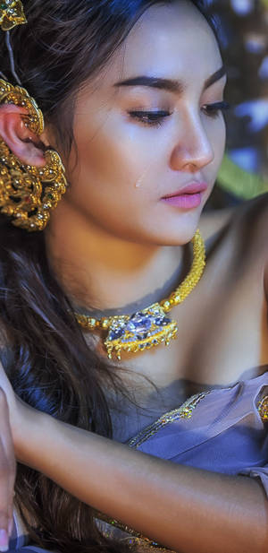 Lovely Thailand Woman Jewelries Wallpaper