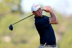 Lucas Glover Golf Swinging Wallpaper