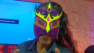 Luchadorin Colorful Mask Wallpaper