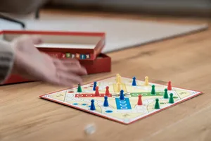 Ludo King Board Game Side-angle Wallpaper