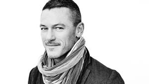 Luke Evans Short Hair Wallpaper